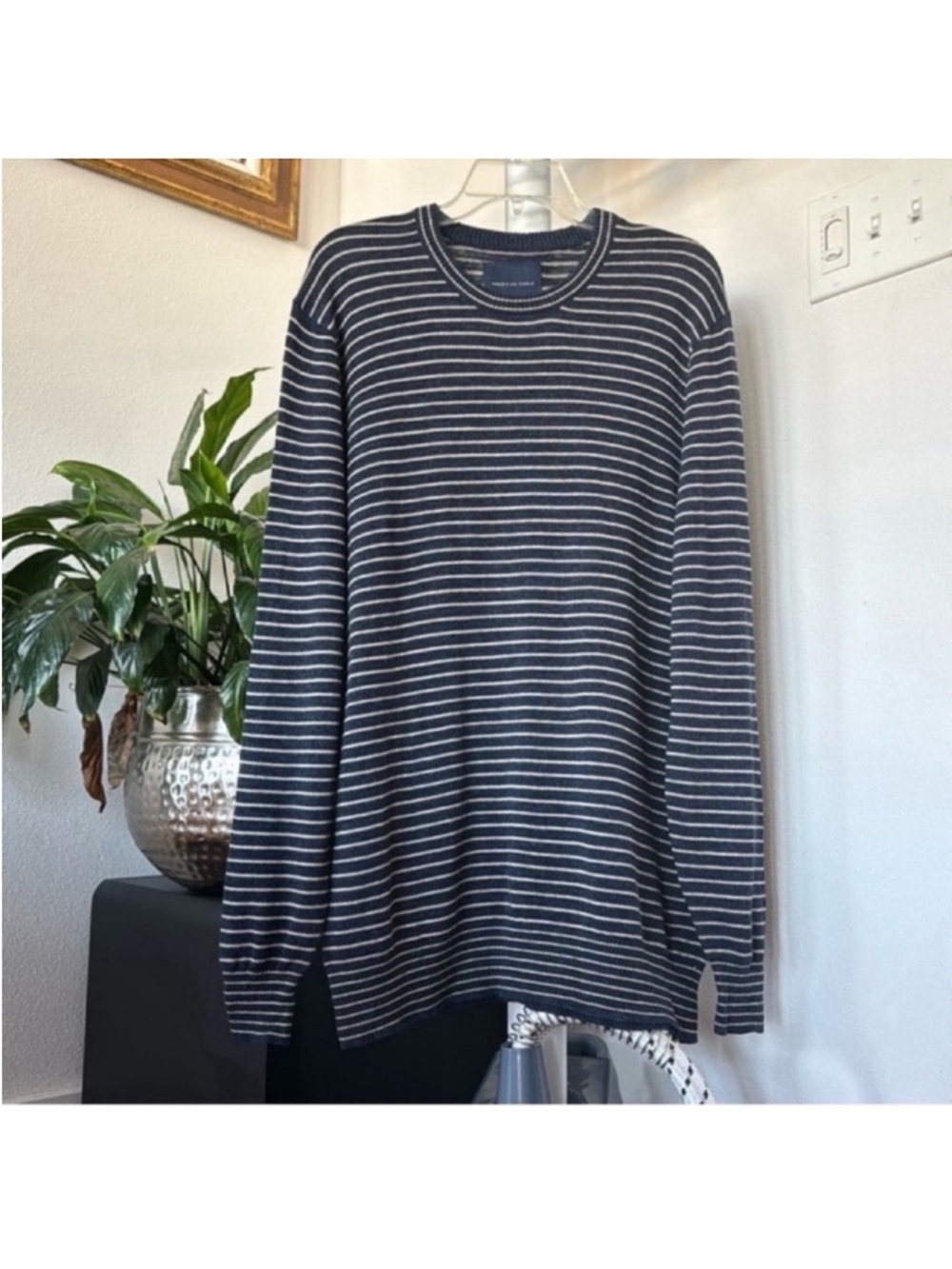 NWT American Eagle Men’s Striped Crew Sweater Sz M Tall Navy Cream